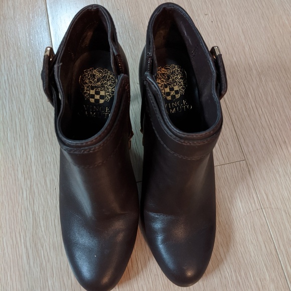 Vince Camuto Heel Boots (Size 5.5) - Picture 2 of 5